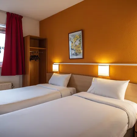 Отель Premiere Classe *