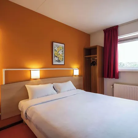 Hotel Premiere Classe *