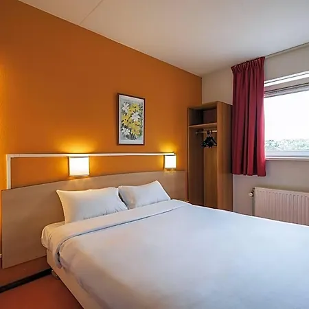Premiere Classe Hotel
