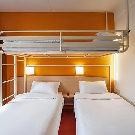 Hotel Premiere Classe *