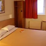 Отель Premiere Classe