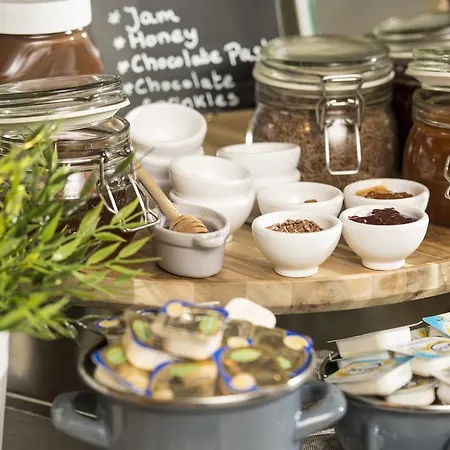 Hotel Premiere Classe *